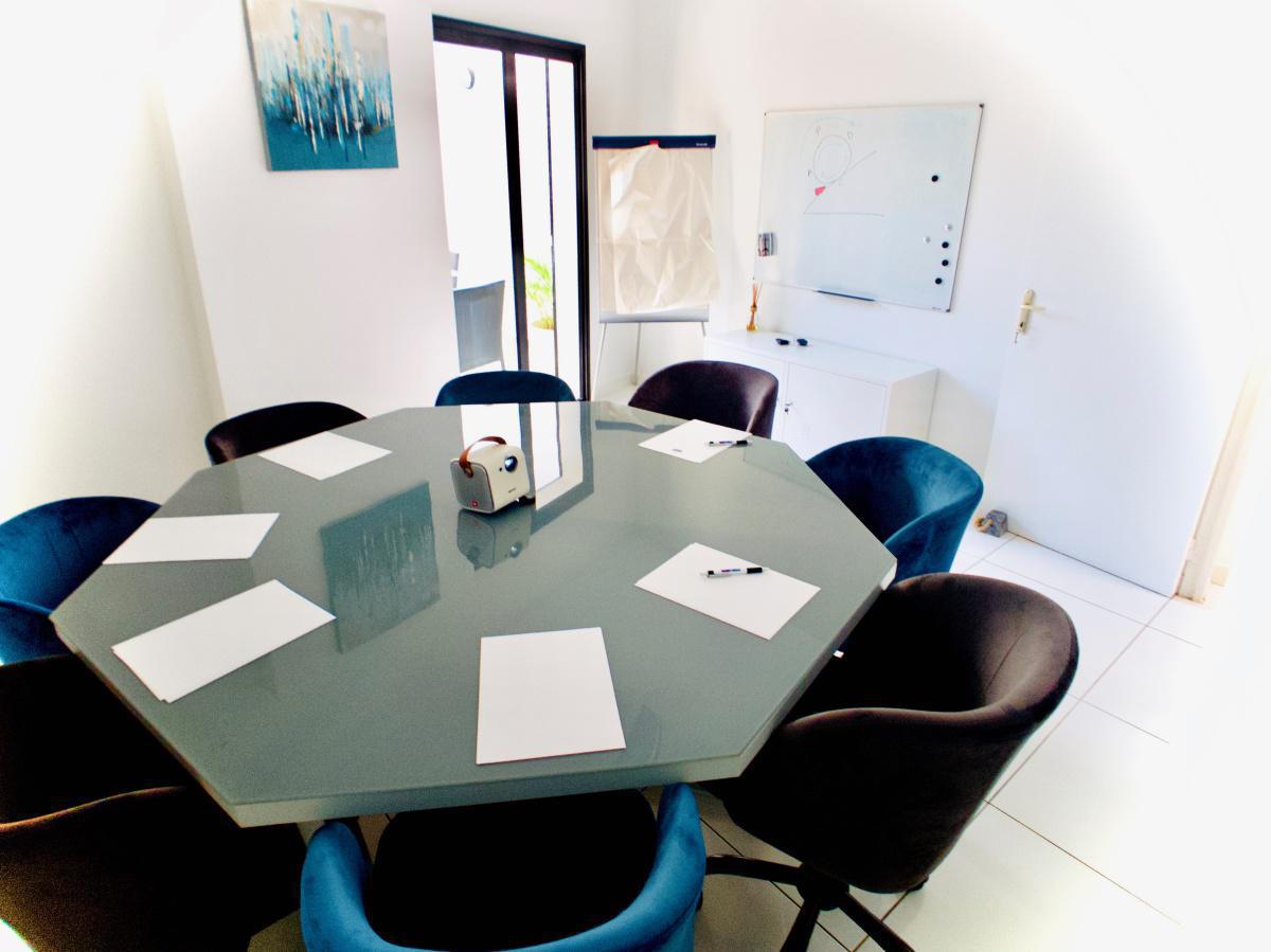 L'aire Sans Souci L'aire Sans Souci