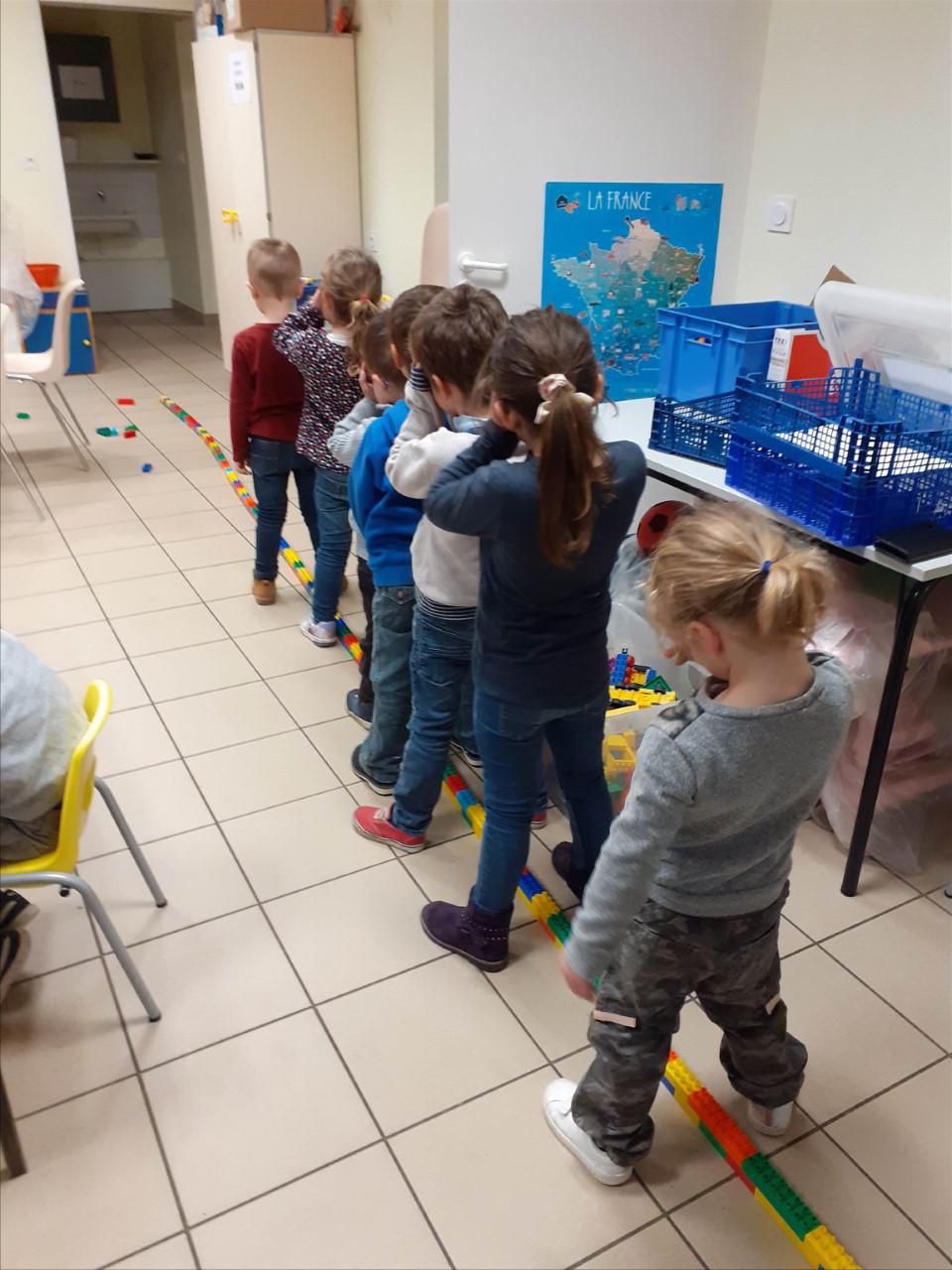 Garderie et activités péri-scolaires Garderie et activités péri-scolaires