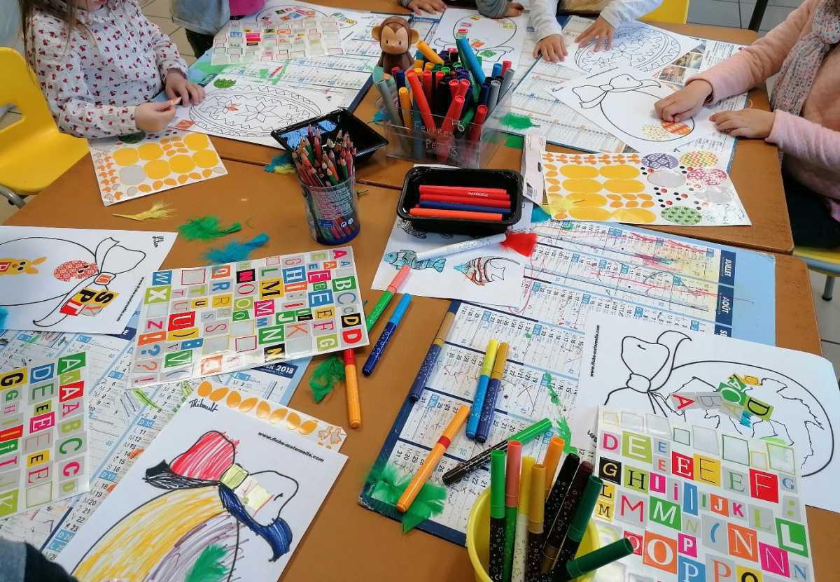 Garderie et activités péri-scolaires Garderie et activités péri-scolaires