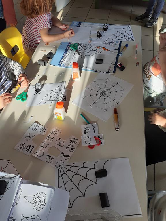 Garderie et activités péri-scolaires Garderie et activités péri-scolaires