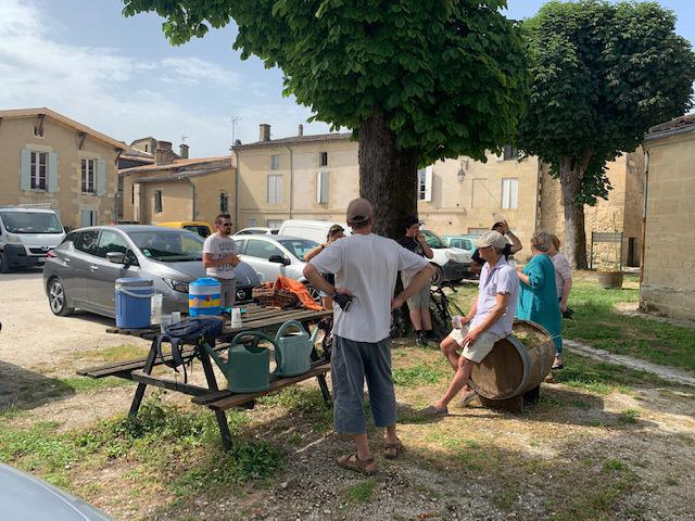 Opération nettoyage et plantations dans le bourg Opération nettoyage et plantations dans le bourg