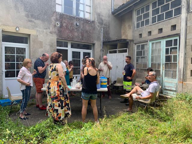 Opération nettoyage et plantations dans le bourg Opération nettoyage et plantations dans le bourg
