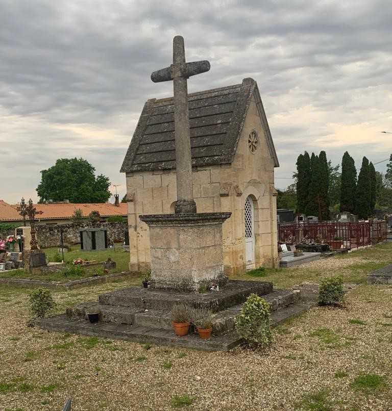 Aménagement progressif paysager du Cimetière de Rions Aménagement progressif paysager du Cimetière de Rions