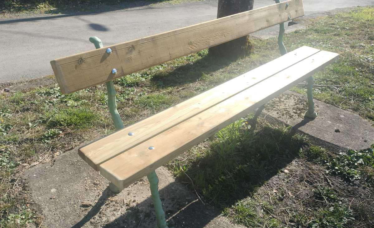 Rénovation des bancs publics Rénovation des bancs publics