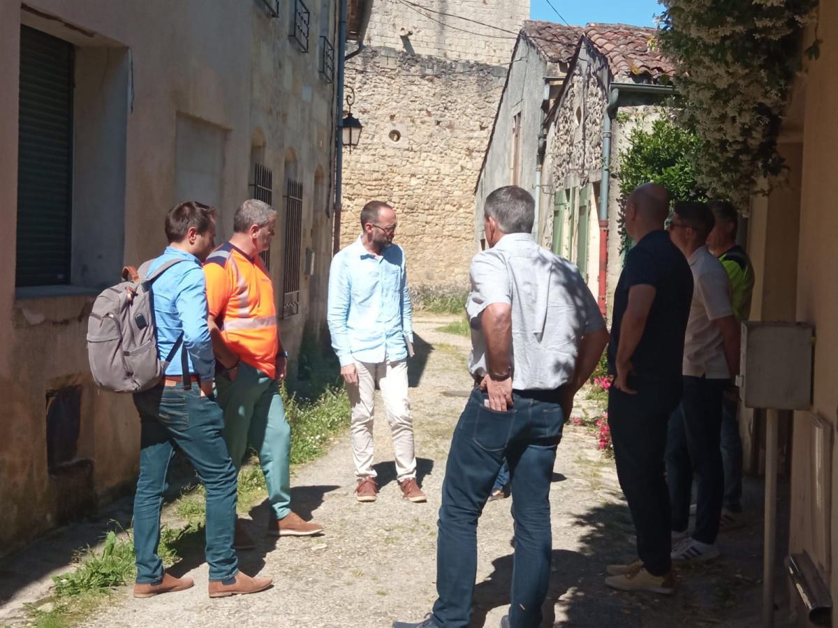 La fibre optique dans le bourg de Rions La fibre optique dans le bourg de Rions
