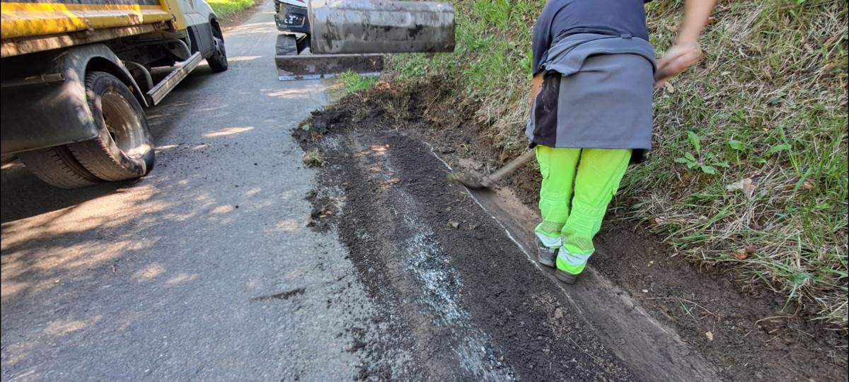 Travaux d'entretien de la voirie et des accôtements Travaux d'entretien de la voirie et des accôtements