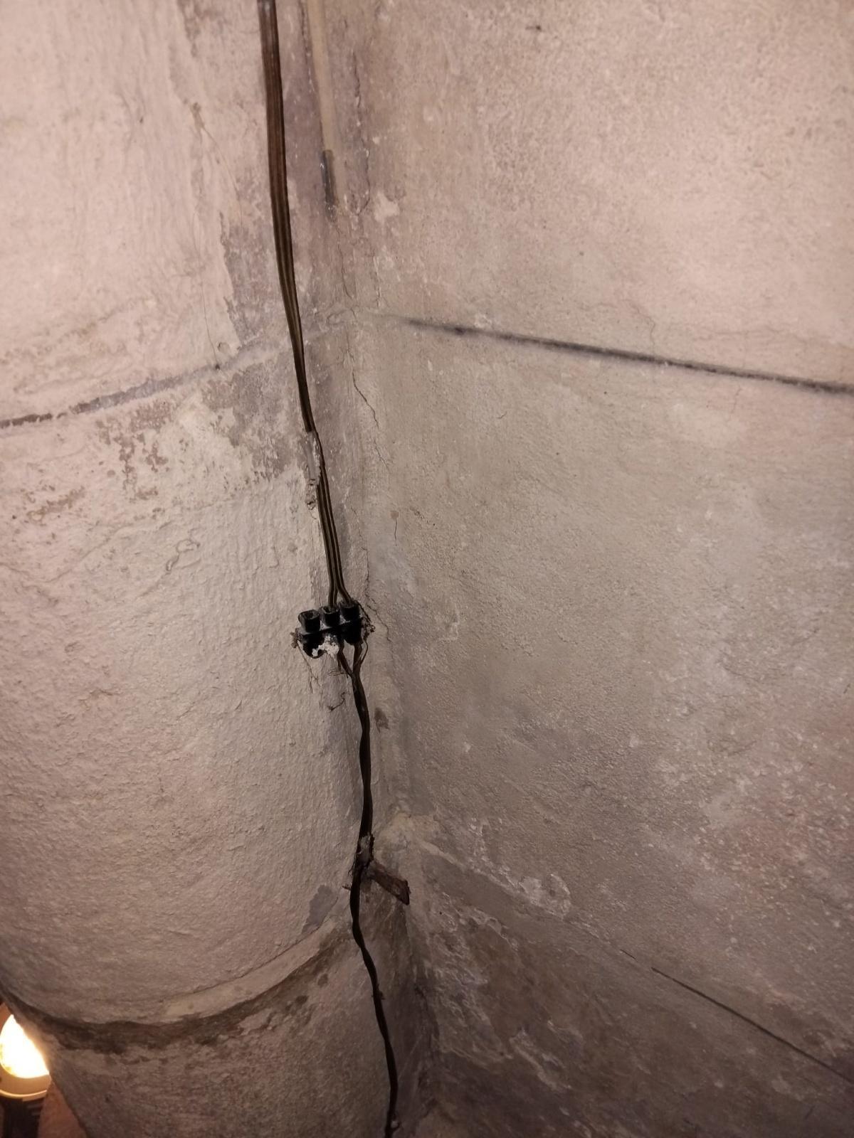 Mise aux normes du réseau électrique de l'église Mise aux normes du réseau électrique de l'église