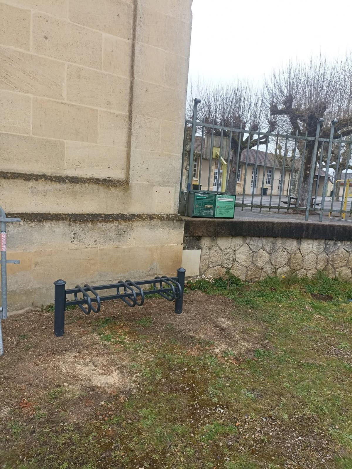 L'aménagement de racks à vélos: une nouvelle contribution à la sécurisation des déplacements L'aménagement de racks à vélos: une nouvelle contribution à la sécurisation des déplacements