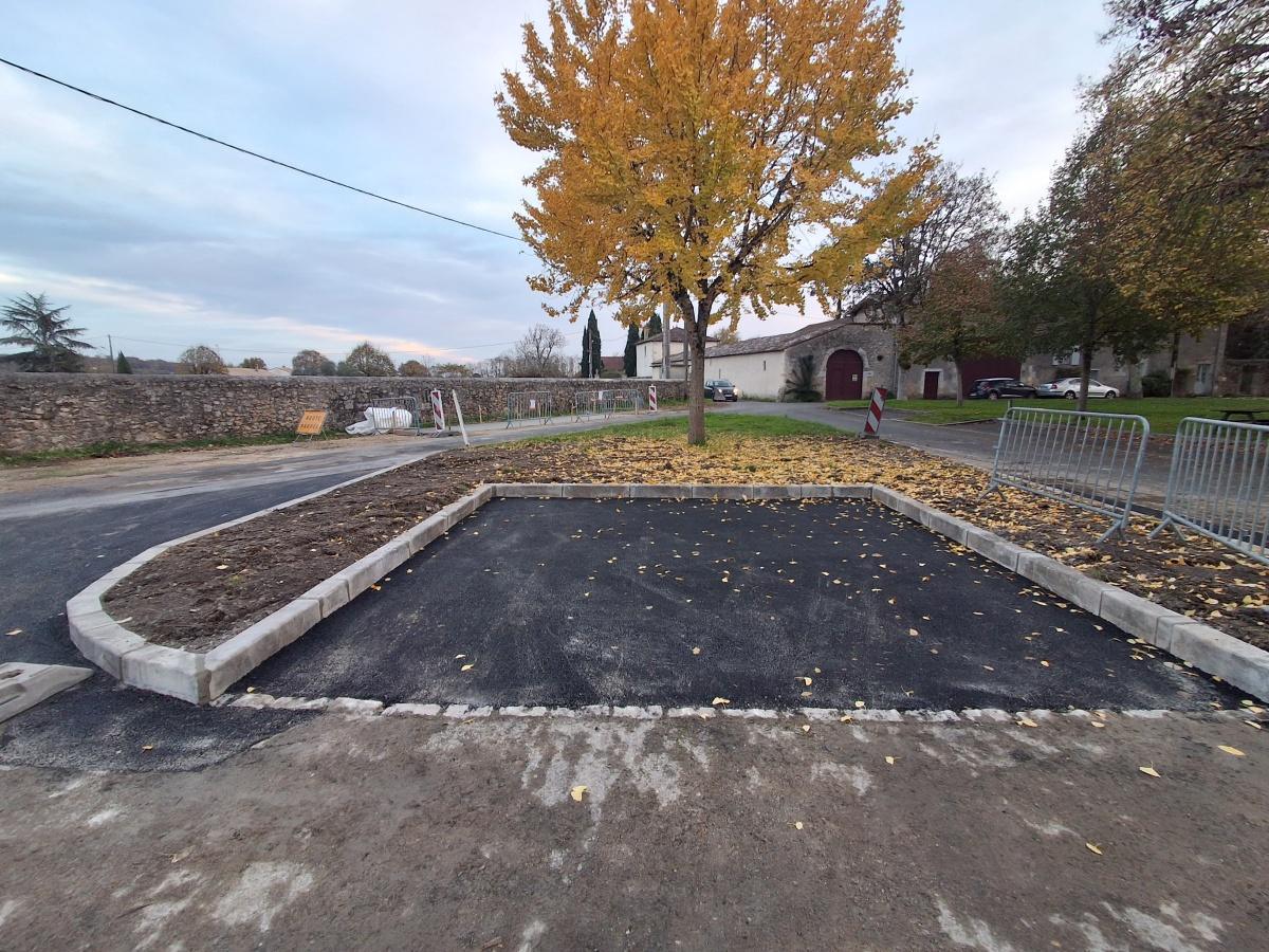 Refonte du système de collecte des déchets. Travaux d'aménagements de voirie