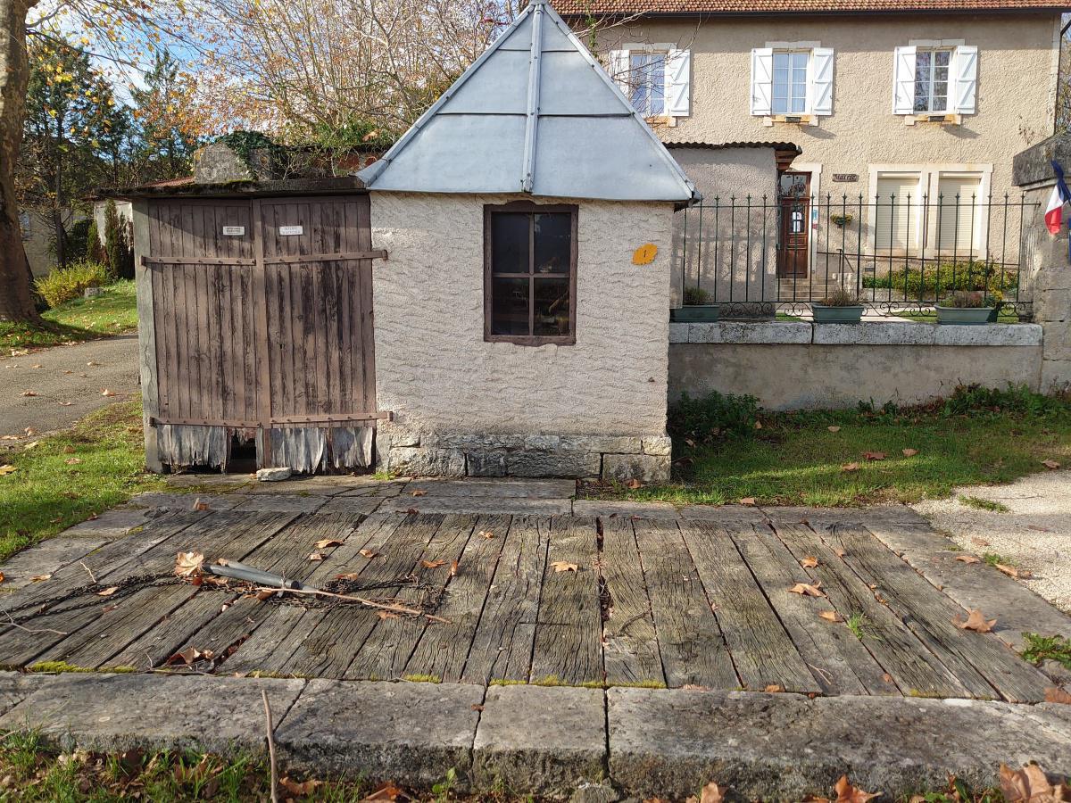 1 - L'école... la mairie 1 - L'école... la mairie