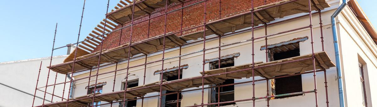 Rénovation/Maçonnerie/Charpente & Couverture Rénovation/Maçonnerie/Charpente & Couverture