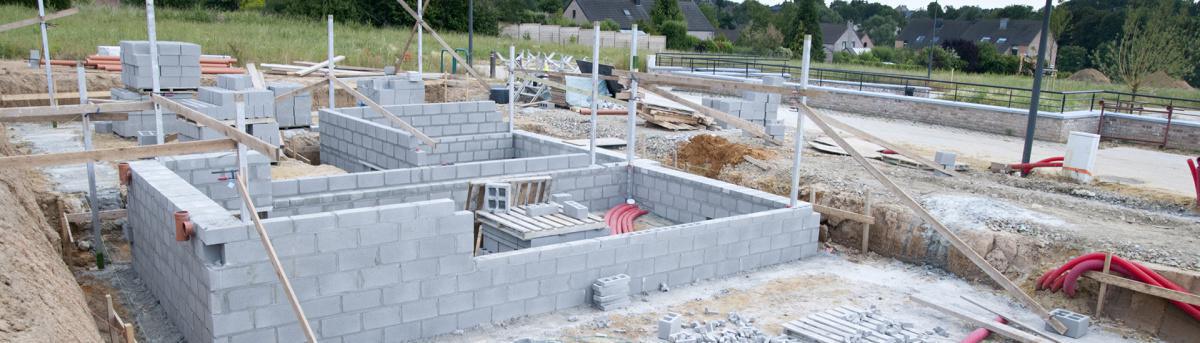 Rénovation/Maçonnerie/Charpente & Couverture Rénovation/Maçonnerie/Charpente & Couverture