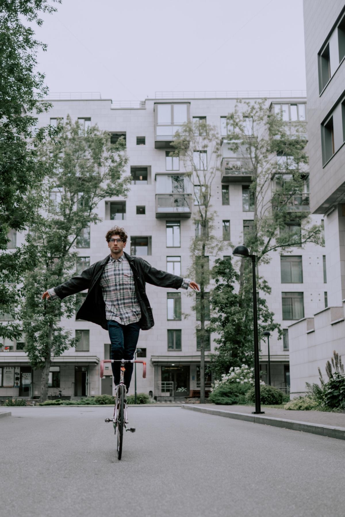 Buddhismus ist wie Fahrrad fahren Buddhismus ist wie Fahrrad fahren