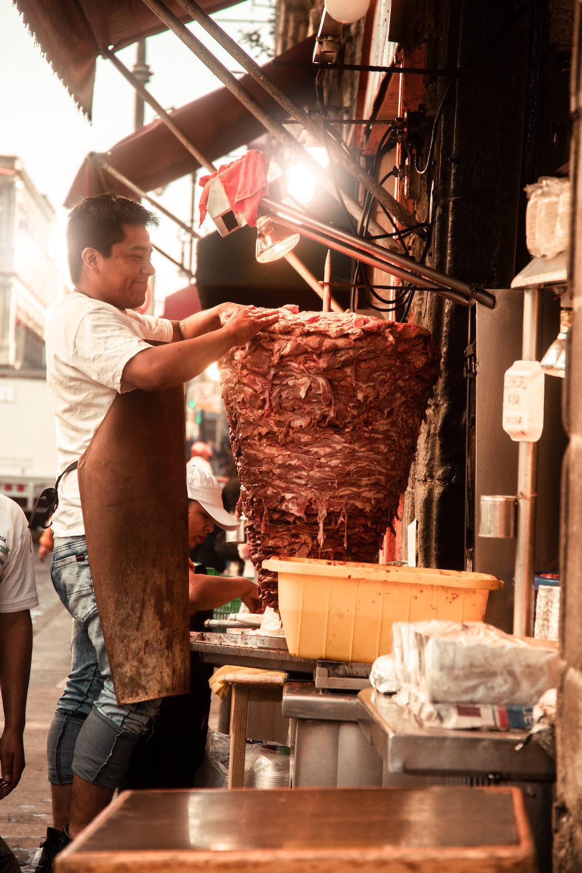 Darf ein Buddhist auch Fleisch oder Fisch essen?