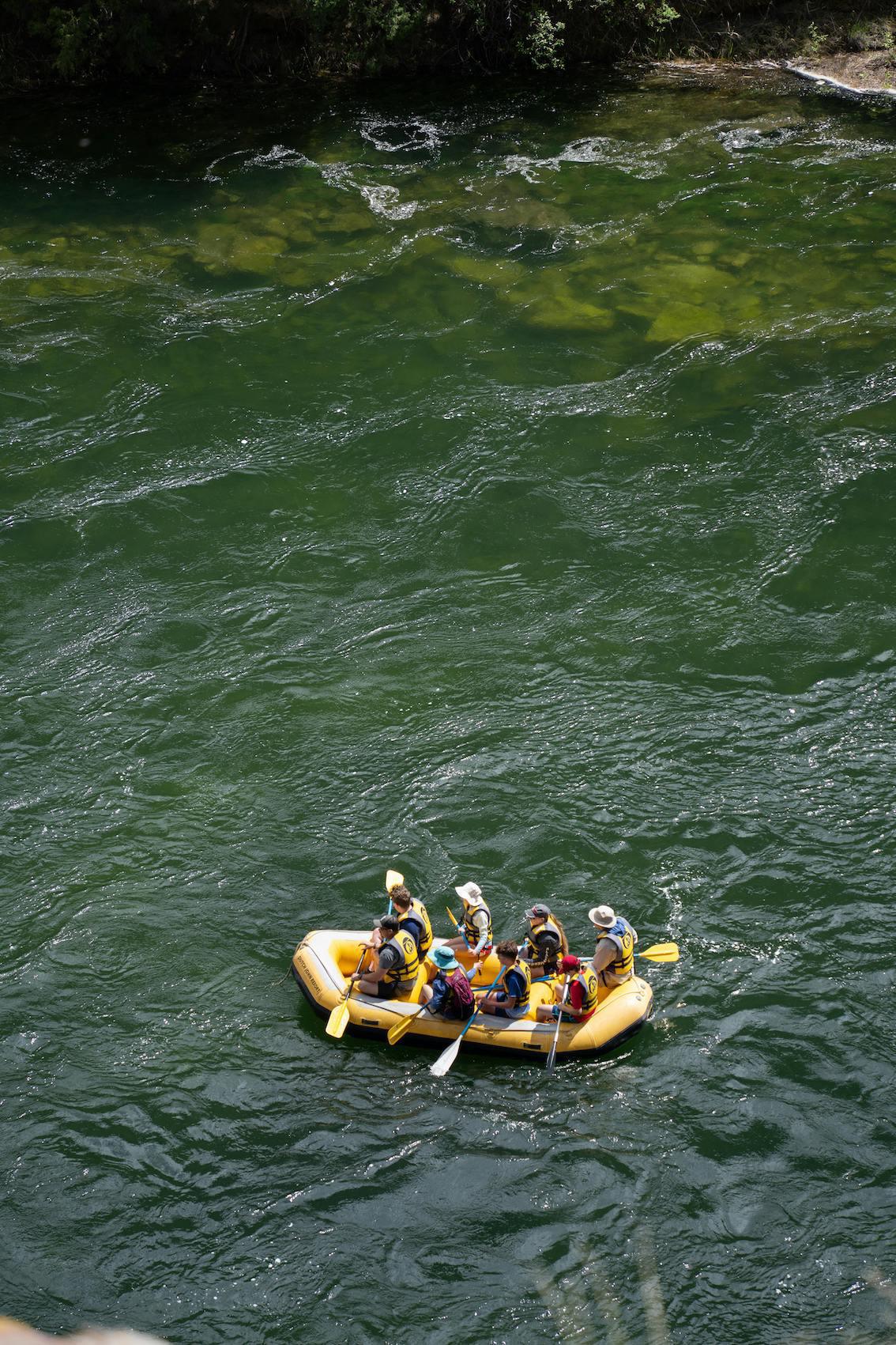 Ein Leben im Einklang mit dem Ganzen: Die Essenz des spirituellen Lebens Ein Leben im Einklang mit dem Ganzen: Die Essenz des spirituellen Lebens