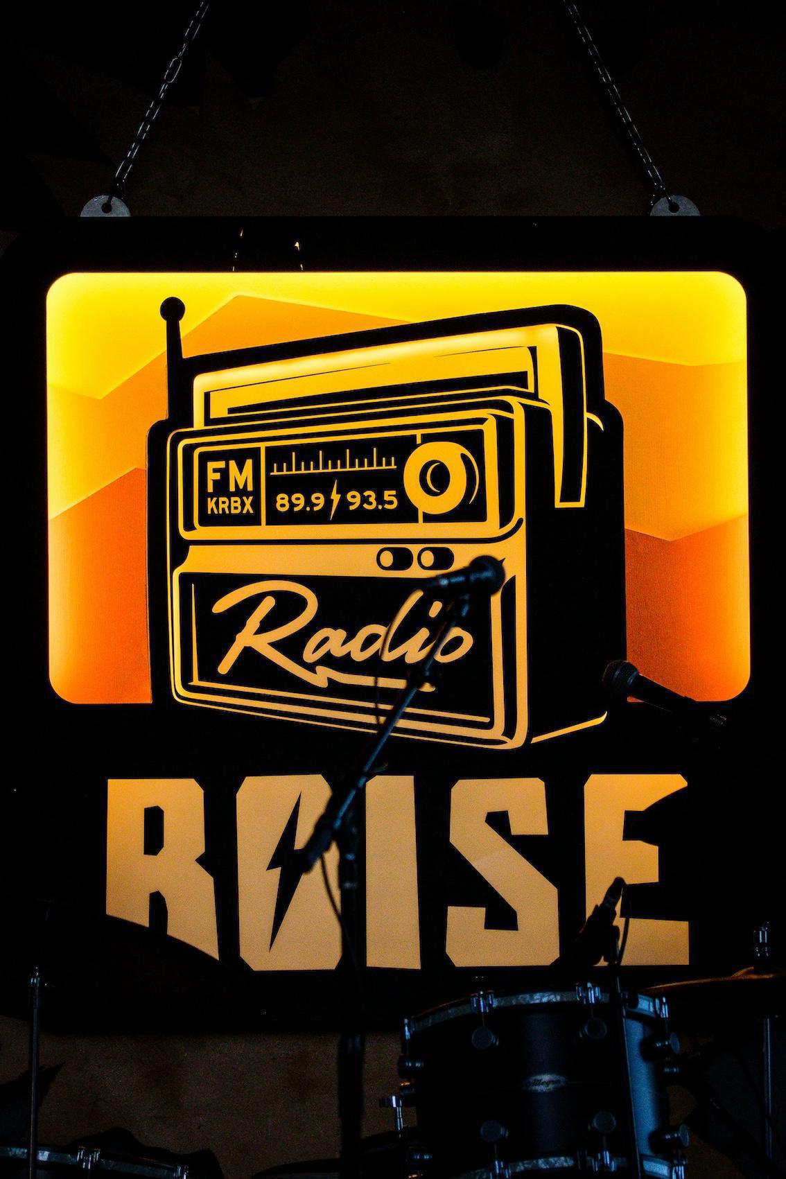 In Frequenzen, Denken und Sprechen 