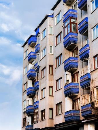 Selbstreflexion: Dein Weg zur Inneren Klarheit im Buddhismus