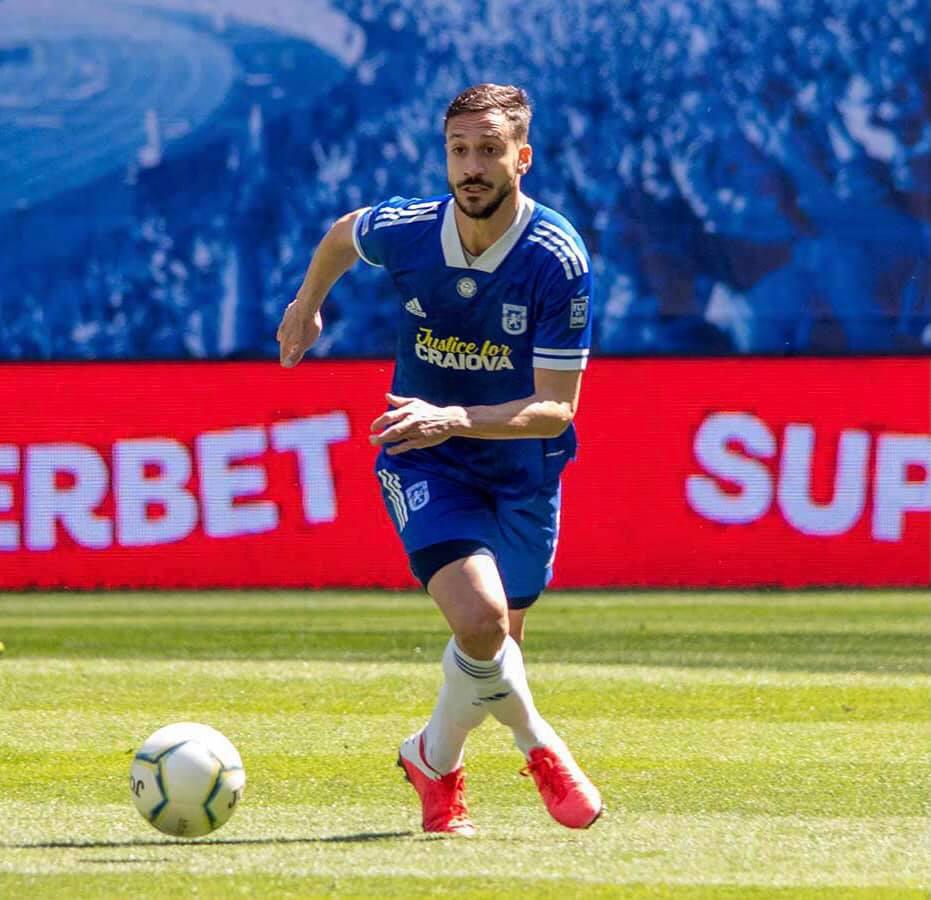 Da lontano: Lorenzo Paramatti (Fotbal Club U Craiova)