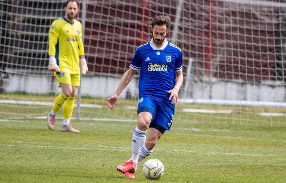 Da lontano: Lorenzo Paramatti (Fotbal Club U Craiova)