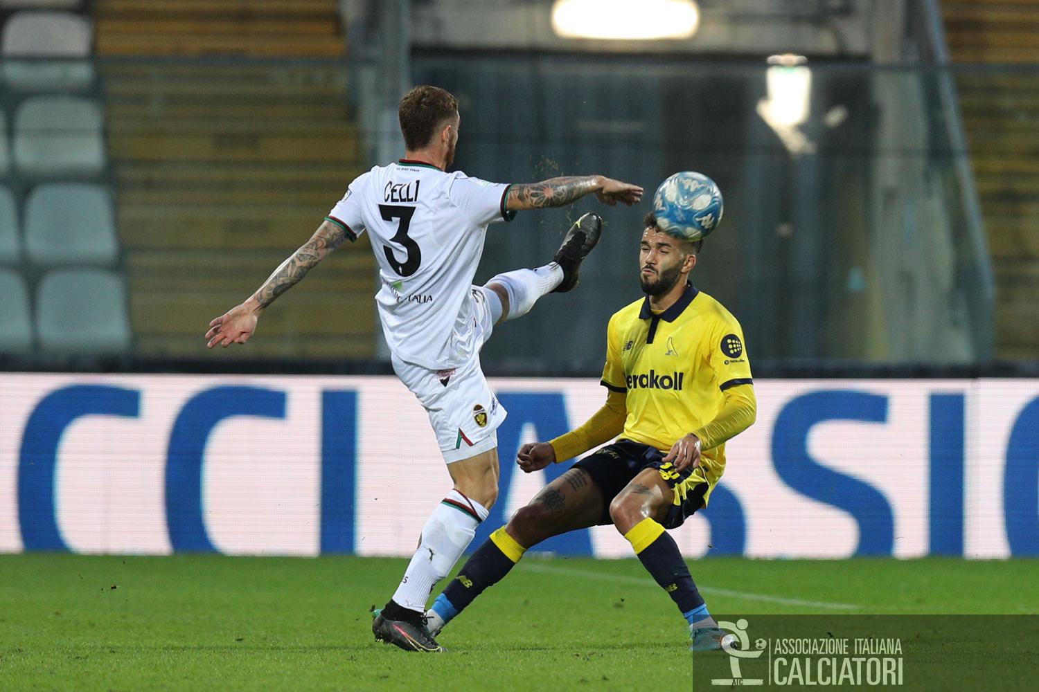 Gioco pericoloso (3)