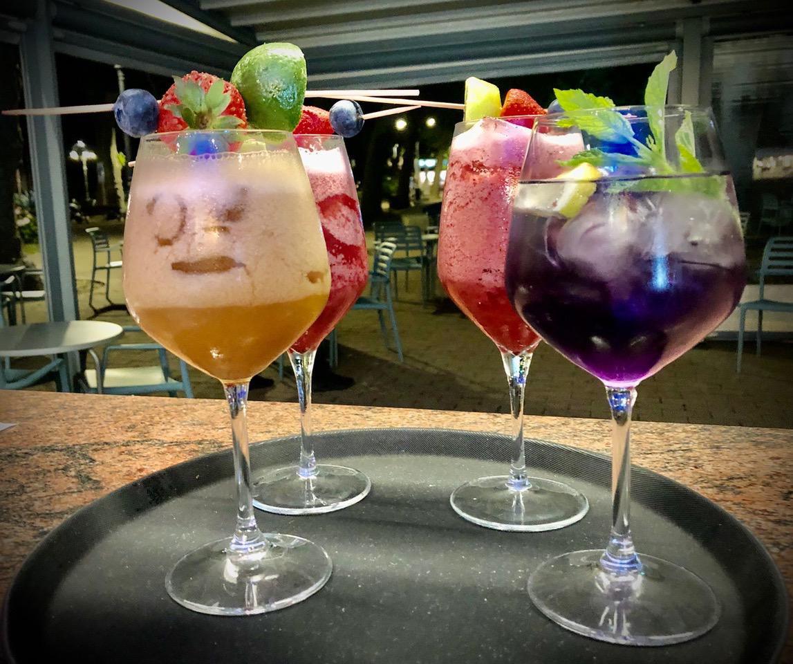 Bar del Porto… giù da Ezio - Harbor Bar… Down by Ezio Bar del Porto… giù da Ezio - Harbor Bar… Down by Ezio