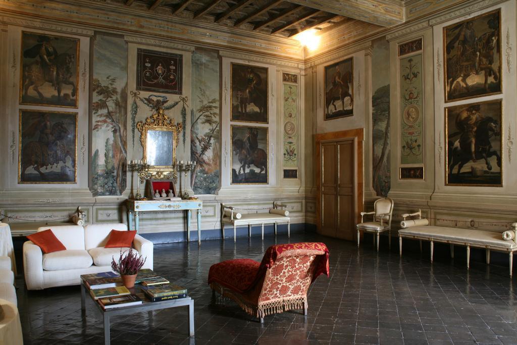 Palast der Grafen Cozza Caposavi