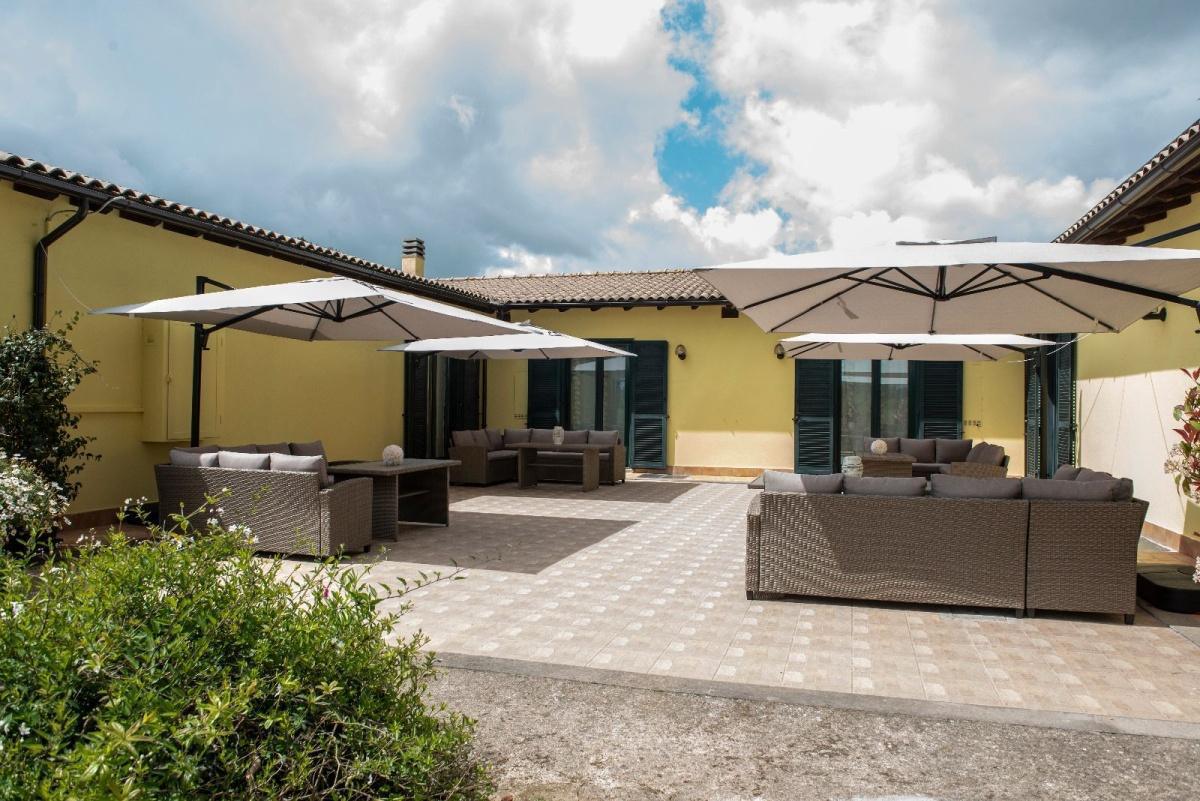 Agriturismo - La Vita è Bella Agriturismo - La Vita è Bella