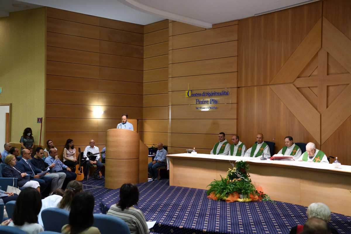 Associati: Esercizi spirituali 2022 Associati: Esercizi spirituali 2022