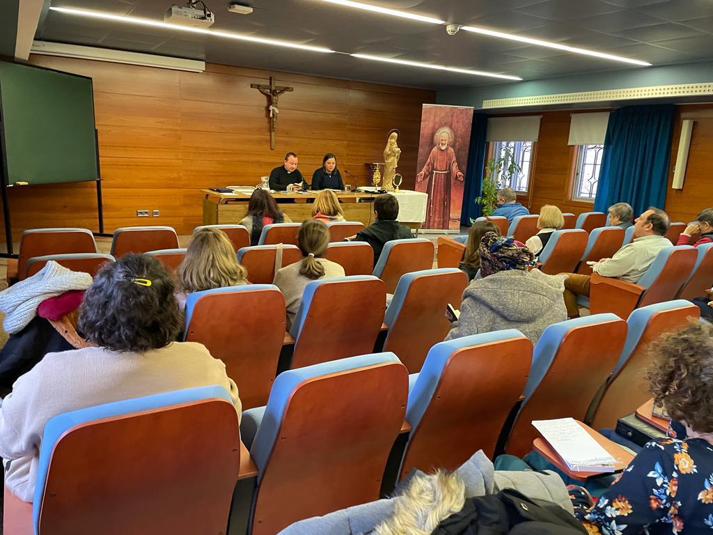 Padre Pio e i Servi della Sofferenza in Spagna Padre Pio e i Servi della Sofferenza in Spagna