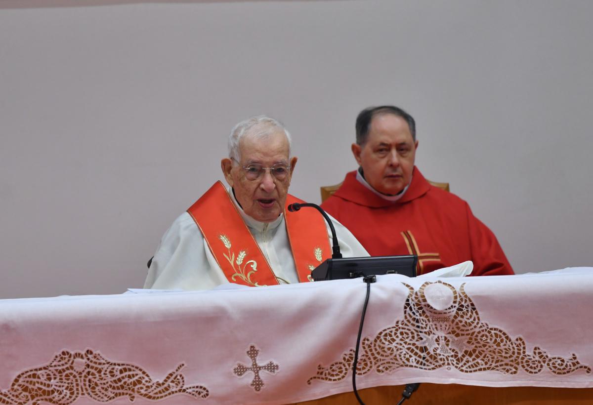 Buon compleanno, Padre! Buon compleanno, Padre!