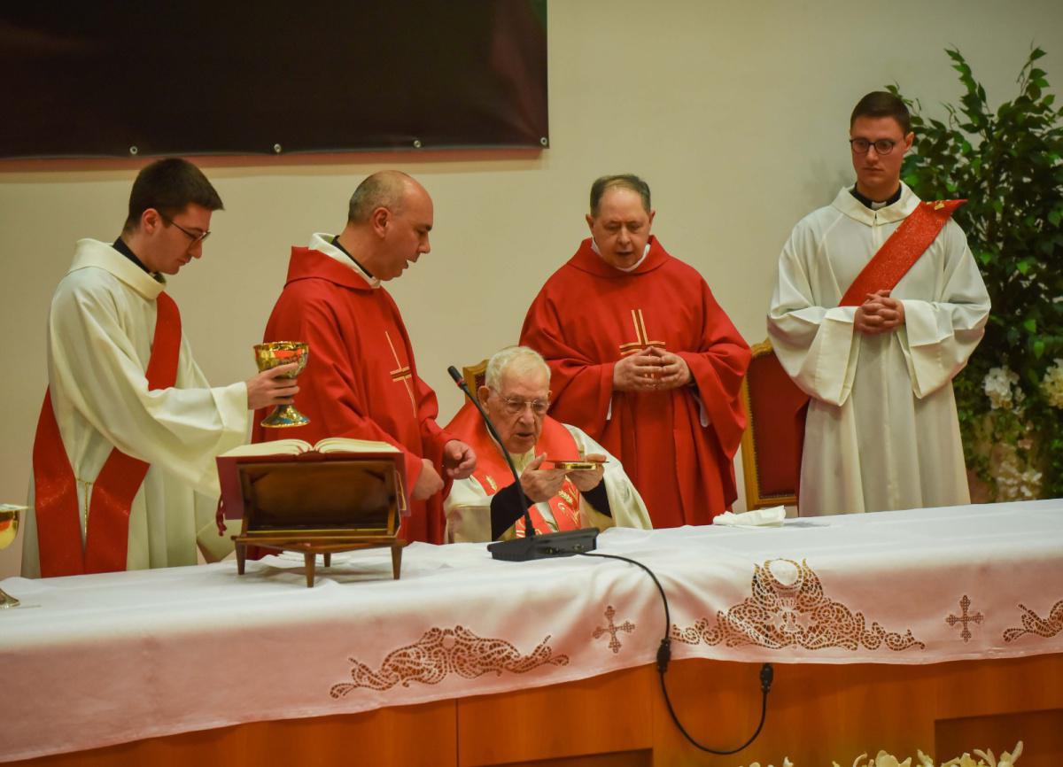 Buon compleanno, Padre! Buon compleanno, Padre!