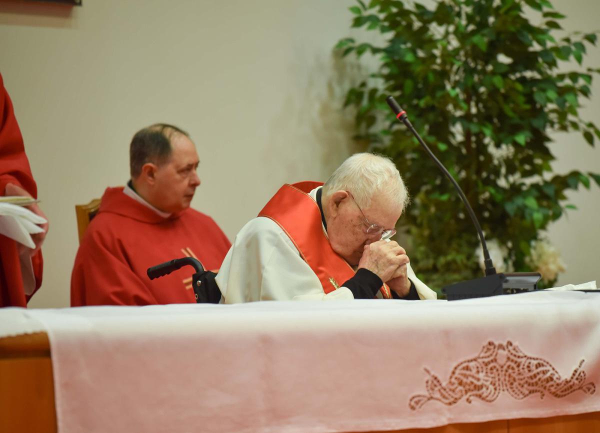 Buon compleanno, Padre! Buon compleanno, Padre!