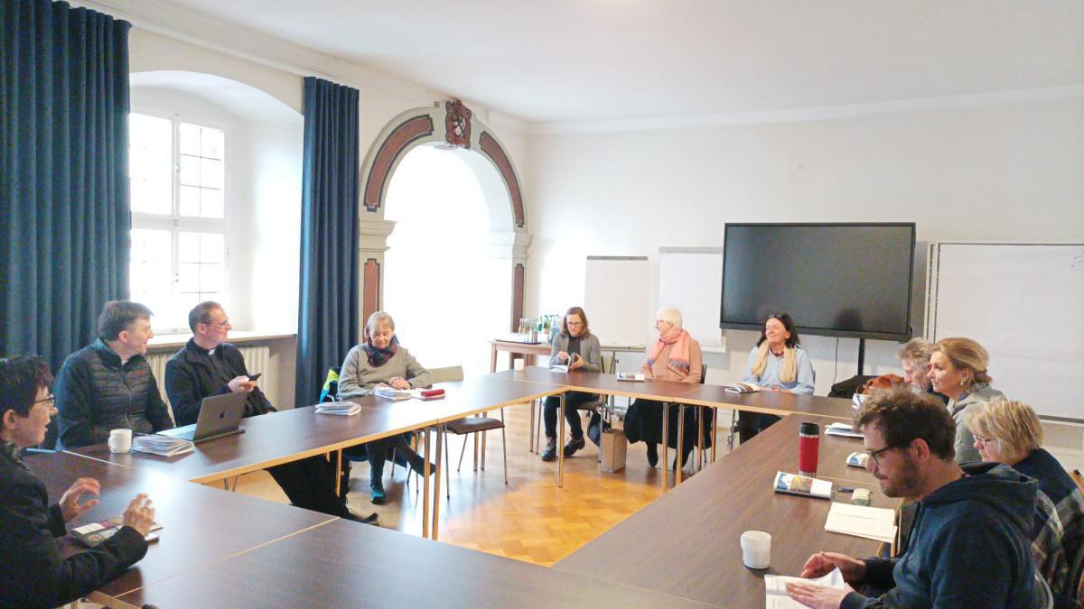 "Un weekend spirituale al seminario di Fulda in Germania: riflessioni sulla Quaresima e la spiritualità di Padre Pio" "Un weekend spirituale al seminario di Fulda in Germania: riflessioni sulla Quaresima e la spiritualità di Padre Pio"