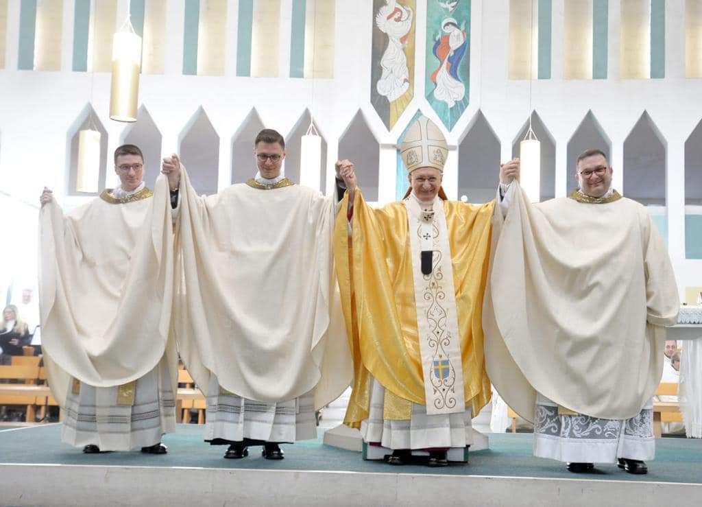 Don Cosimo e don Michele sacerdoti per sempre! Don Cosimo e don Michele sacerdoti per sempre!