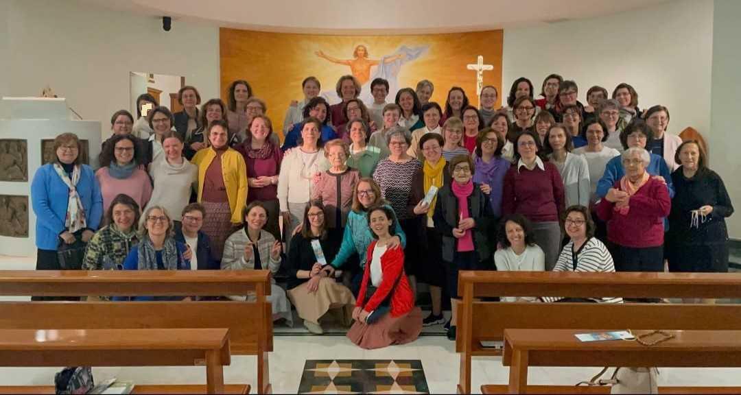 Scuola di Formazione Permanente della Sezione Femminile Scuola di Formazione Permanente della Sezione Femminile