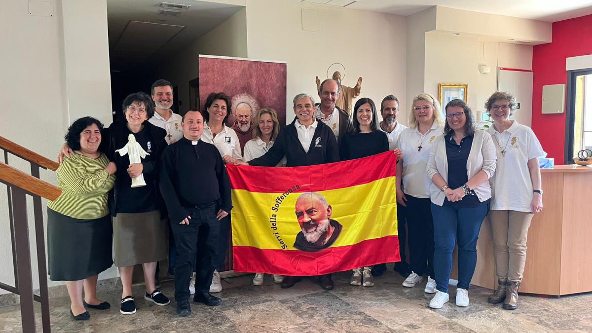 Visita della presidente Eliana Gattullo alla comunità spagnola