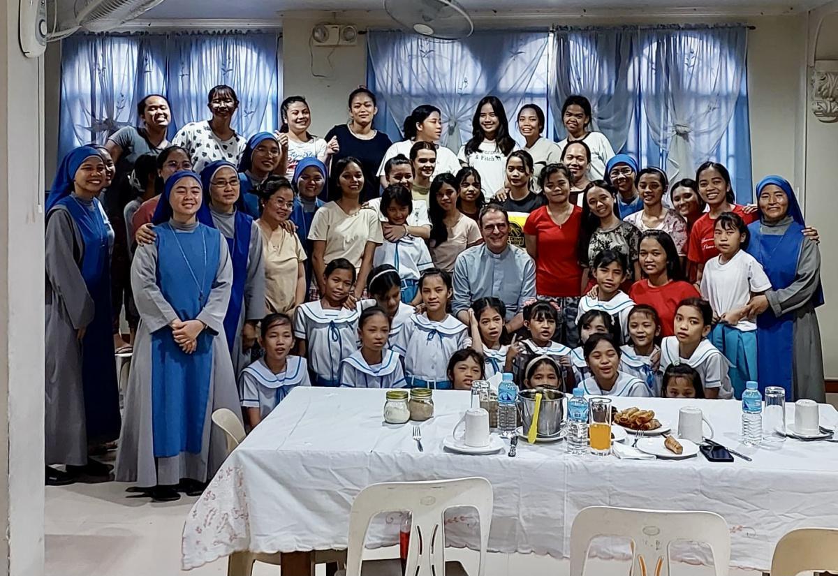 Missione nelle Filippine, l’opera già iniziata di Padre Pio Missione nelle Filippine, l’opera già iniziata di Padre Pio