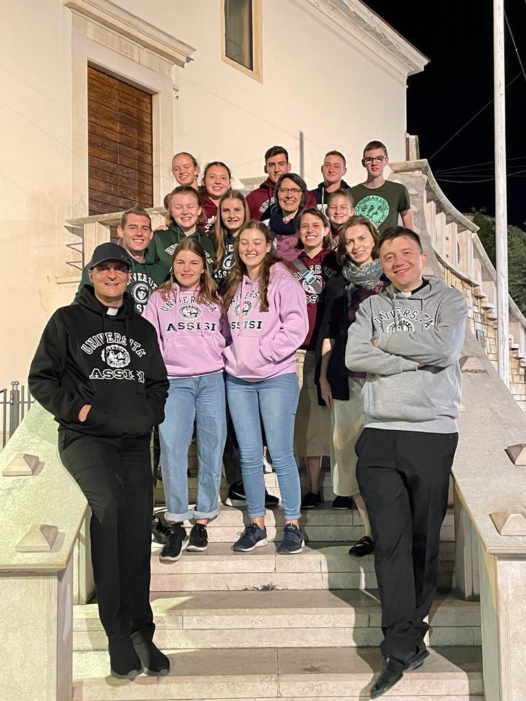 Pellegrinaggio giovanile ad Assisi e San Giovanni Rotondo: 7 - 12 ottobre 2023 Pellegrinaggio giovanile ad Assisi e San Giovanni Rotondo: 7 - 12 ottobre 2023