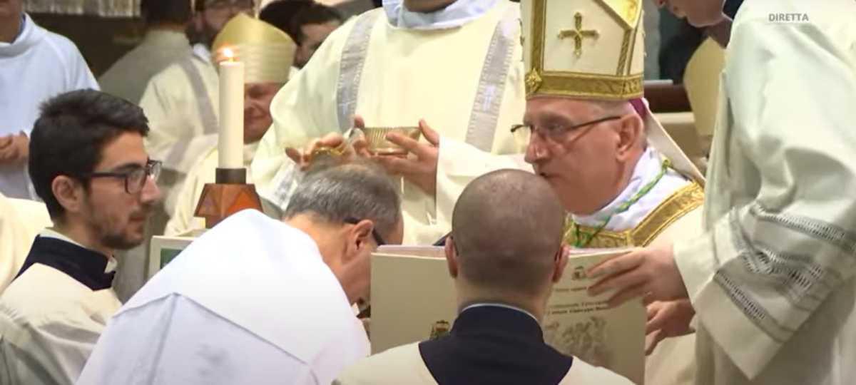 L’onore di pascere i tuoi agnelli: l'ordinazione episcopale di Mons. Giuseppe Russo L’onore di pascere i tuoi agnelli: l'ordinazione episcopale di Mons. Giuseppe Russo