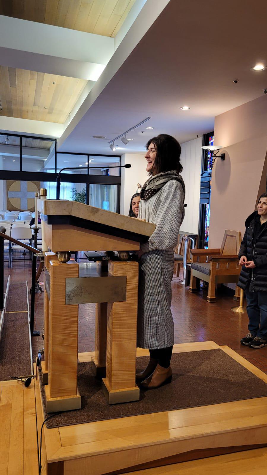 "¡Bienvenidos Siervos!" "¡Bienvenidos Siervos!"