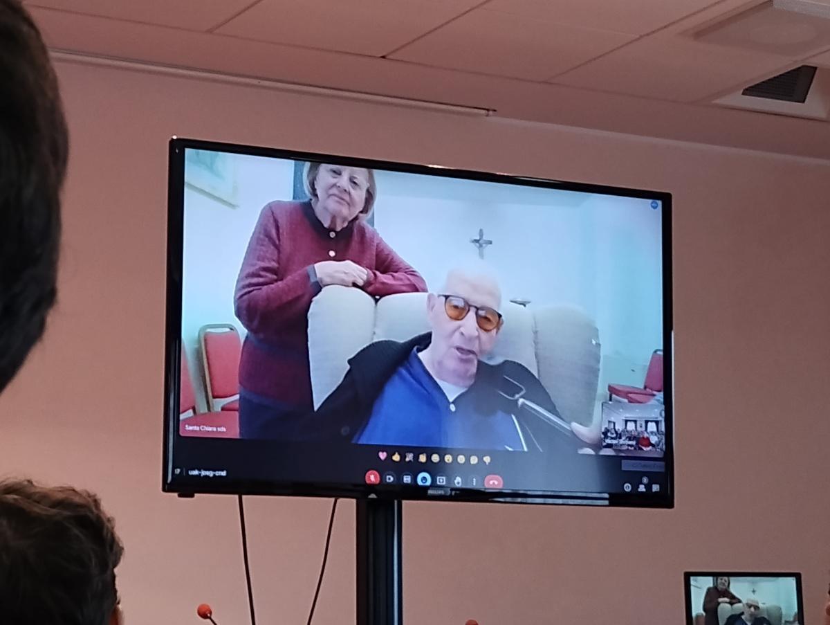 "Lo stupore di ciò che il Signore ha fatto attraverso Padre Pio": le impressioni di Marie sul pellegrinaggio dei giovani cechi e slovacchi a San Giovanni Rotondo "Lo stupore di ciò che il Signore ha fatto attraverso Padre Pio": le impressioni di Marie sul pellegrinaggio dei giovani cechi e slovacchi a San Giovanni Rotondo