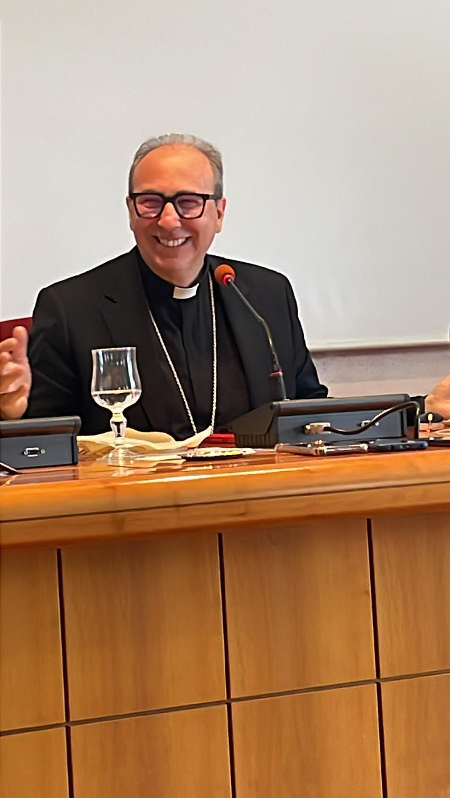 Le Serve della Sofferenza in rapporto alla Chiesa oggi Le Serve della Sofferenza in rapporto alla Chiesa oggi