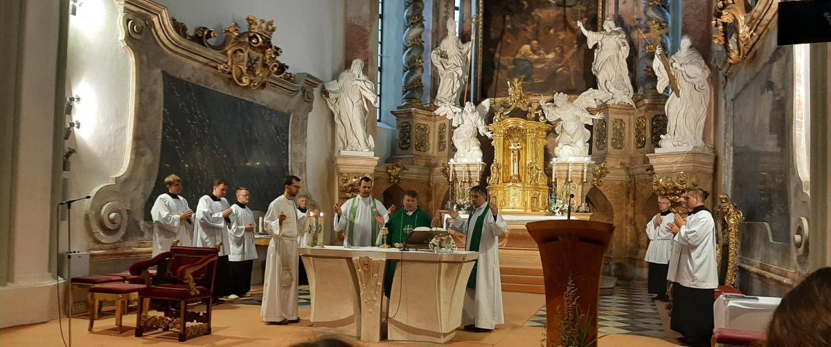 Comunione, preghiera e lavoro: il soggiorno estivo dei giovani con le sorelle e i fratelli Servi della Sofferenza in Repubblica Ceca Comunione, preghiera e lavoro: il soggiorno estivo dei giovani con le sorelle e i fratelli Servi della Sofferenza in Repubblica Ceca