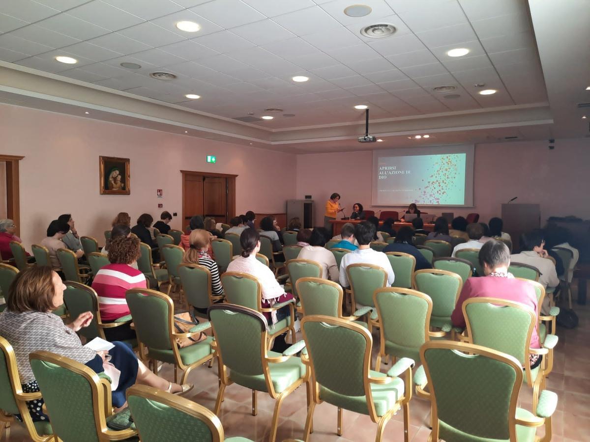 "Esperienza e dono di valore": la scuola di formazione permanente della Sezione Femminile. San Giovanni Rotondo, 25 – 27 ottobre 2024 "Esperienza e dono di valore": la scuola di formazione permanente della Sezione Femminile. San Giovanni Rotondo, 25 – 27 ottobre 2024