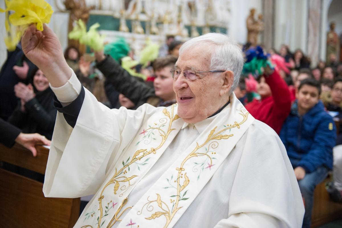 "Grazie Padre, ti vogliamo bene!" Il ricordo di Eliana Gattullo "Grazie Padre, ti vogliamo bene!" Il ricordo di Eliana Gattullo