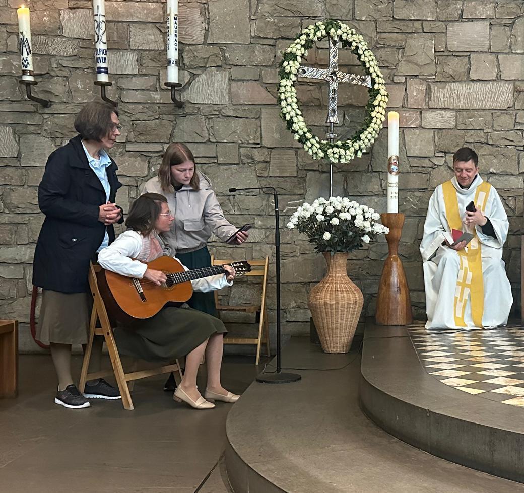 Giorni benedetti di incontro e grazia - viaggio missionario dei Servi della Sofferenza di Padre Pio in Germania Giorni benedetti di incontro e grazia - viaggio missionario dei Servi della Sofferenza di Padre Pio in Germania