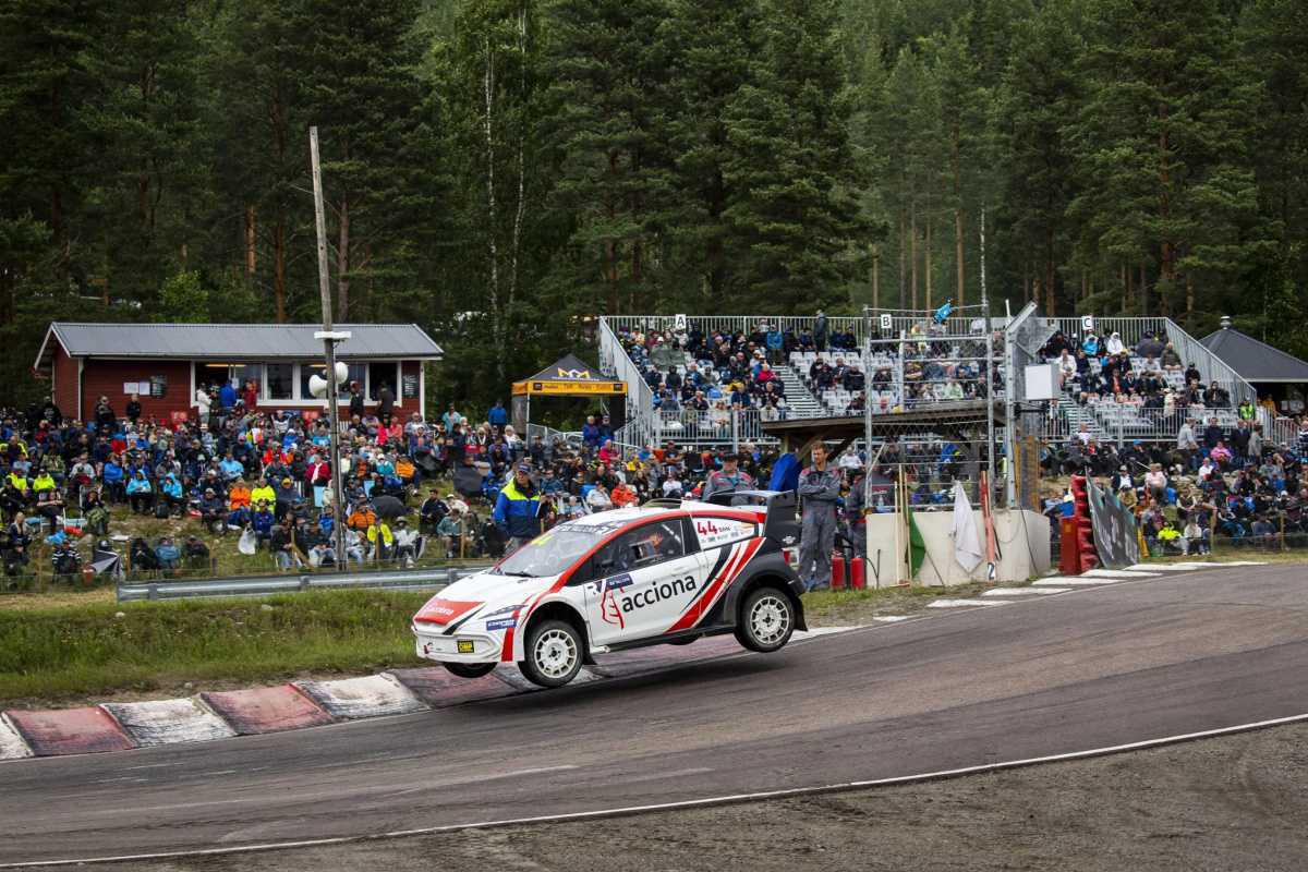 Pablo Suárez y Laia Sanz destacan en el Rallycross de Suecia Pablo Suárez y Laia Sanz destacan en el Rallycross de Suecia