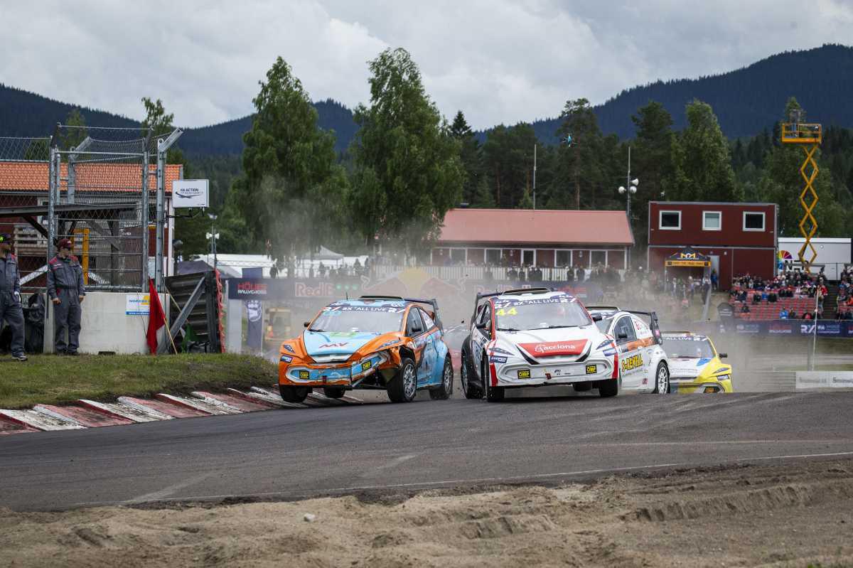 Pablo Suárez y Laia Sanz destacan en el Rallycross de Suecia Pablo Suárez y Laia Sanz destacan en el Rallycross de Suecia