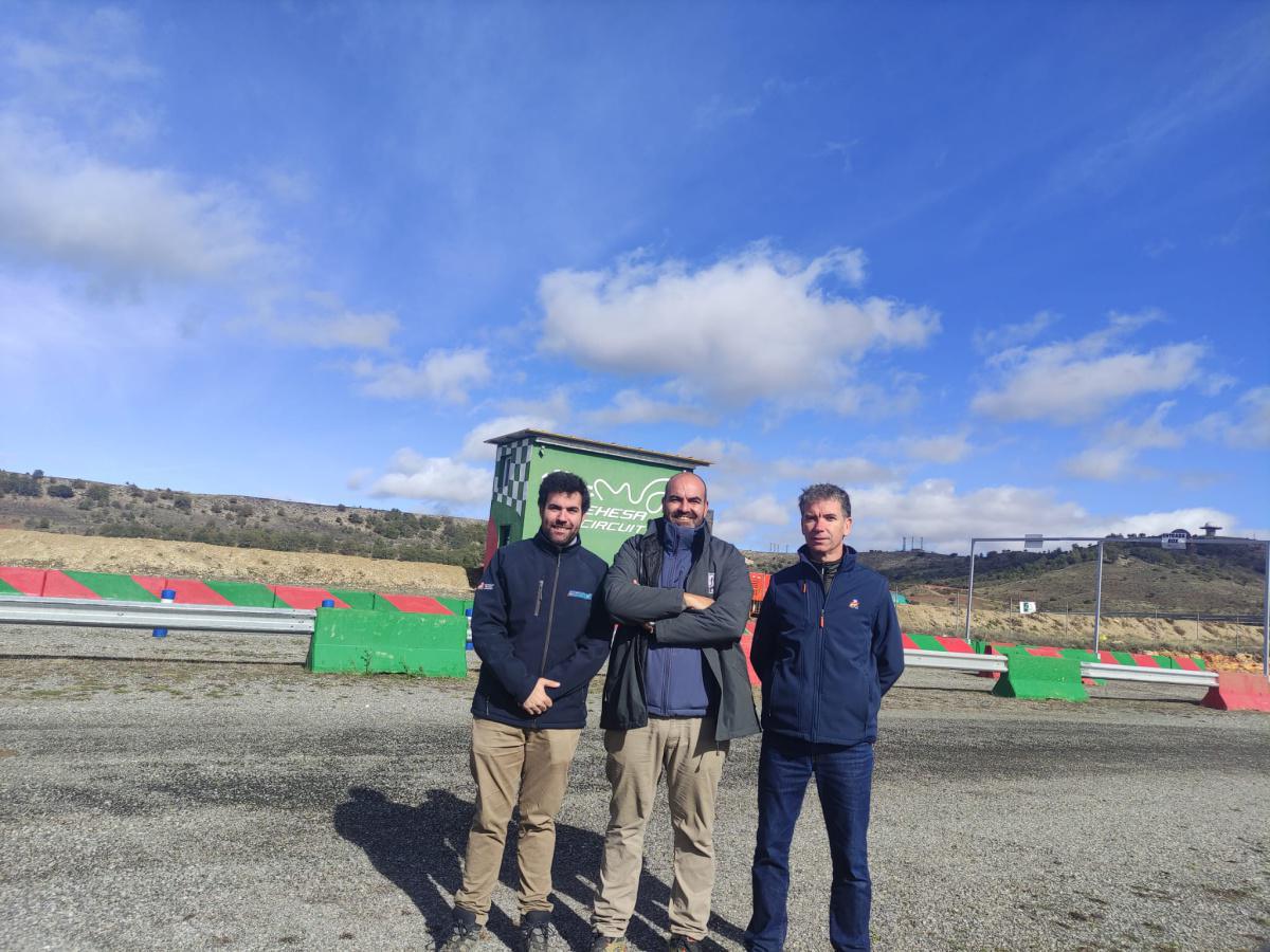 Productiva visita al Autoclub La Dehesa en Alcolea del Pinar Productiva visita al Autoclub La Dehesa en Alcolea del Pinar