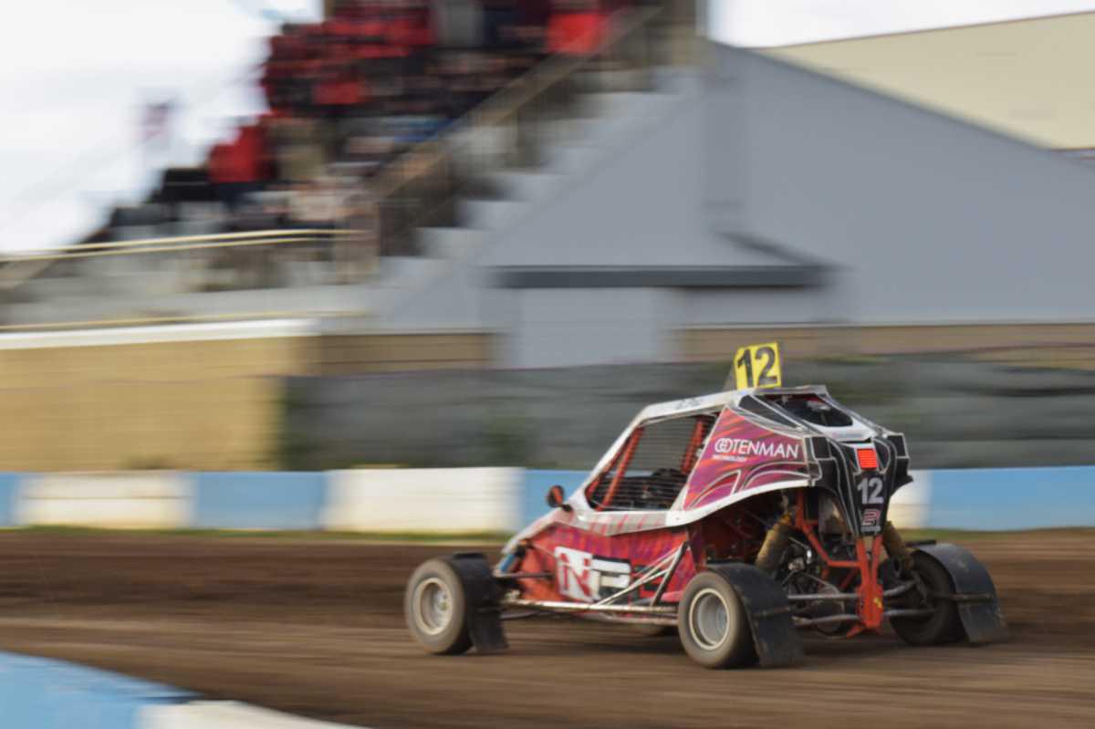 Samsonas, Arqué y Paz se imponen en el primer día en Miranda de Ebro Samsonas, Arqué y Paz se imponen en el primer día en Miranda de Ebro